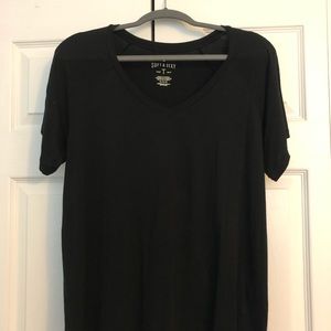 Black check American eagle t-shirt